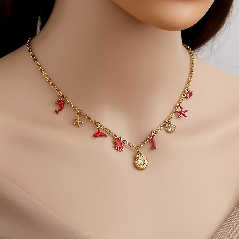 Collier Charms Marins Rouge Corail – porté
