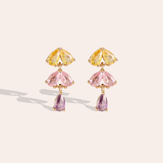 Pendants Cascade Florale Zirconia Pastel – fond beige